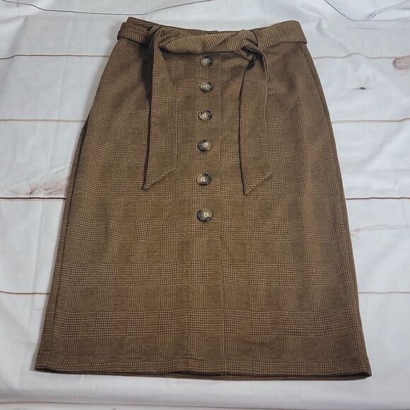 HEM & Thread Bagwasted Button Down Pencil Skirt - Picture 1 of 6